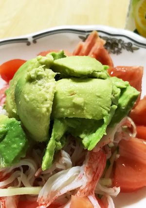 アボカドのカニかまきゅうりトマト添サラダ-レシピのメイン写真