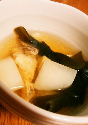 鶏のぶつ切りで黄金うまスープ！！-レシピのメイン写真