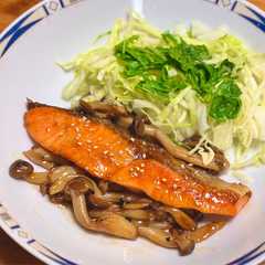 A picture of 簡単！鮭としめじの照り焼き.