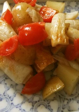 ちくわとじゃが芋とトマト炒め-レシピのメイン写真
