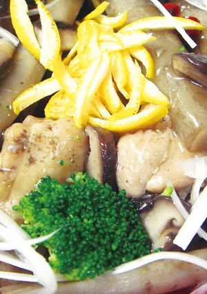 ホッコリ健康に！鶏手羽元とゴボウ煮-レシピのメイン写真