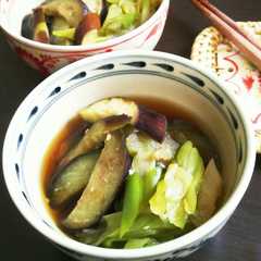 รูปของ レンジで簡単♪あごだしで茄子と葱の煮浸し