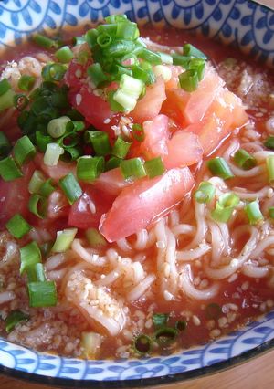 サッポロ一番で作る『赤い塩ラーメン』-レシピのメイン写真