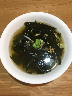 15分で出来る「たっぷりワカメのスープ」-レシピのメイン写真