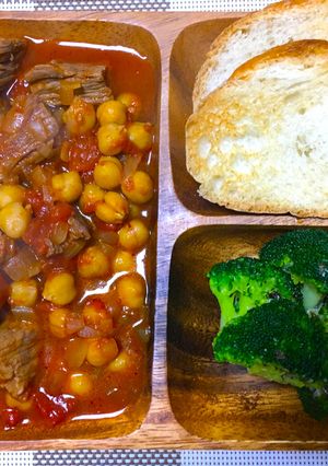 炊飯器で簡単☆牛肉とひよこ豆のトマト煮-レシピのメイン写真