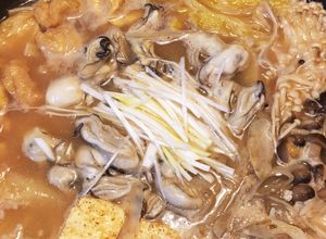 簡単なのに本格派の味！味噌仕立ての牡蠣鍋-レシピのメイン写真