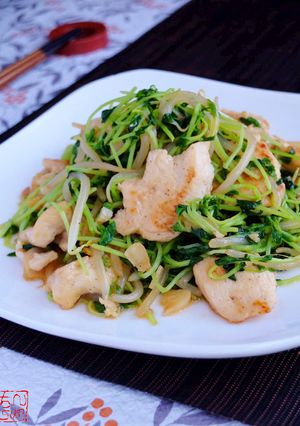 美味しい節約☆豆苗と胸肉の中華炒め！-レシピのメイン写真