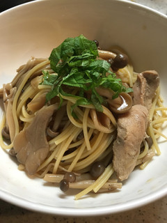 簡単!ヘルシー!キノコと鶏肉の和風パスタ-レシピのメイン写真