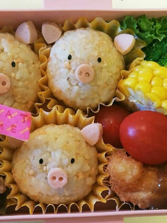 3びきの子ぶた❤鮭フレークで簡単キャラ弁-レシピのメイン写真