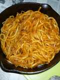 イシスキでピリ辛の焼きうどん