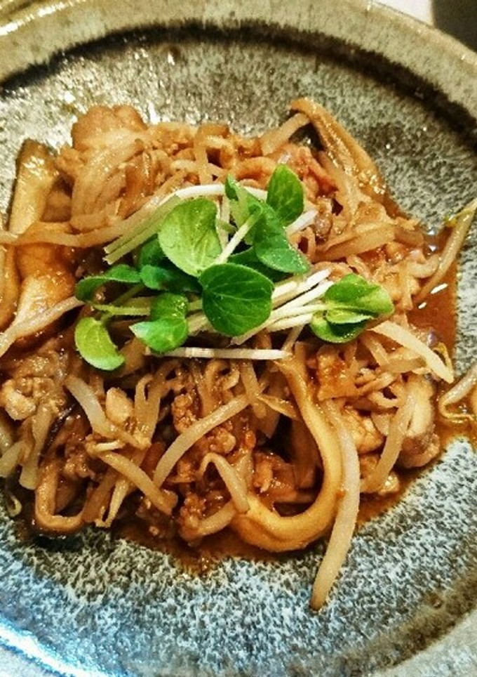 舞茸ともやしと豚肉の味噌炒め-レシピのメイン写真