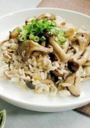 お弁当のおかずに最適!きのこの香味麦ご飯-レシピのメイン写真