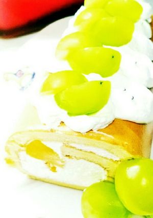 シャインマスカットのロールケーキ-レシピのメイン写真