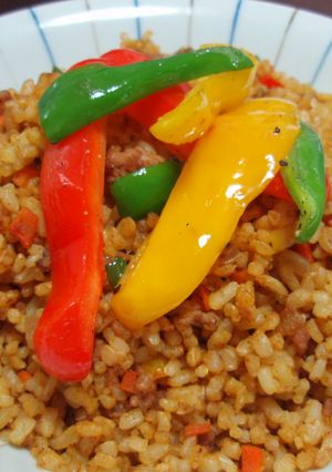カラフルピーマンのカレー玄米炒飯♪-レシピのメイン写真