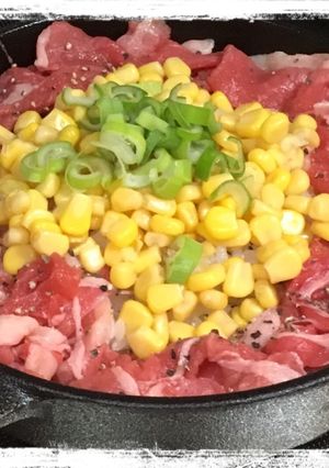 スキレットで簡単ガーリックペッパーランチ-レシピのメイン写真
