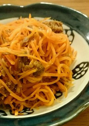 はごろも煮で簡単にんじんしりしり-レシピのメイン写真