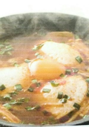ピリ辛月見豆腐鍋-レシピのメイン写真