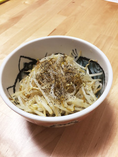 簡単すぎ!美味しすぎ!やみつきもやし♪-レシピのメイン写真