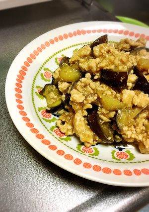 簡単！茄子と鶏ひき肉の甘味噌炒め-レシピのメイン写真