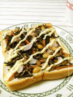 リメイク!ひじき煮マヨトースト-レシピのメイン写真