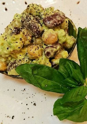 アボカドと♪たっぷりタンパク質の豆サラダ-レシピのメイン写真