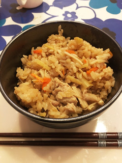 生姜の香り漂う!!豚コマ炊き込みご飯-レシピのメイン写真