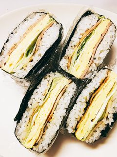 簡単手作り型でおにぎらず-レシピのメイン写真