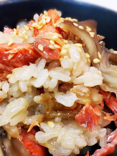 白だし・節約♪鮭と舞茸の炊き込みご飯-レシピのメイン写真