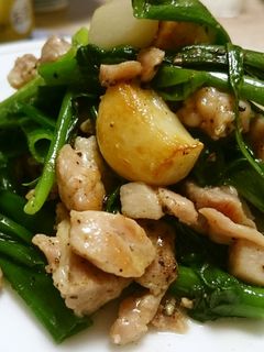 ワインに合う♪鶏肉と小ネギのにんにく炒め-レシピのメイン写真