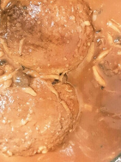 チーズイン煮込みハンバーグ-レシピのメイン写真