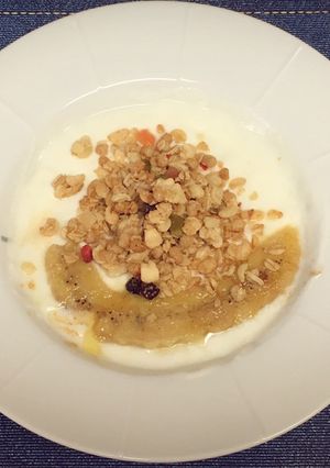 ヘルシーにおしゃれな朝食 バナグラグルト-レシピのメイン写真