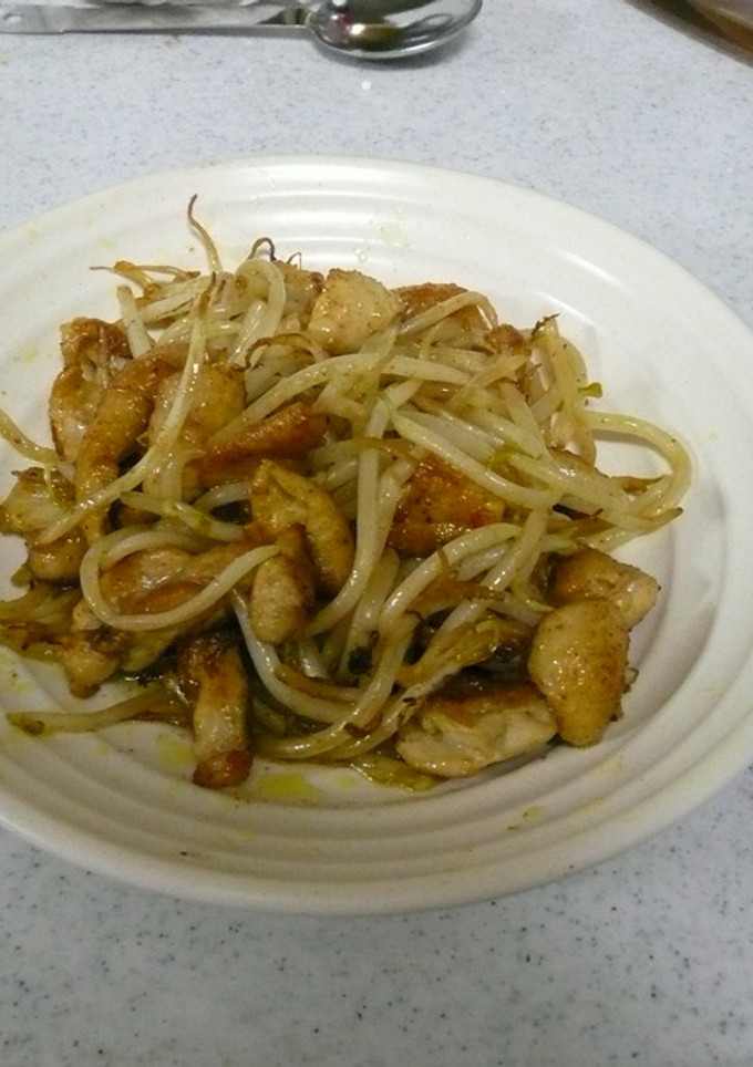 鶏皮ともやしのカレー炒め★-レシピのメイン写真
