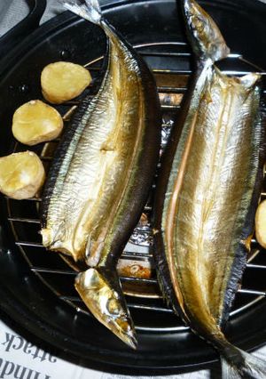 長谷燻鍋で汐秋刀魚の開きの燻製-レシピのメイン写真