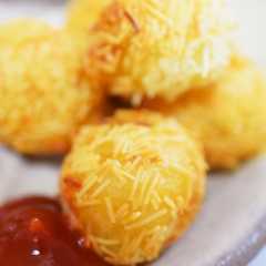 รูปของ そうめん消費♬じゃがいもボール