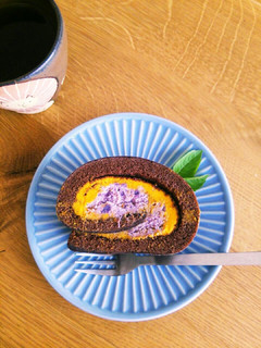 カボチャと紫芋のロールケーキ-レシピのメイン写真