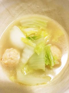 白菜と肉団子の簡単ダシダ煮込みスープ-レシピのメイン写真