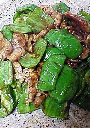 ピーマンと豚肉♪ちょいカラみそ炒め-レシピのメイン写真