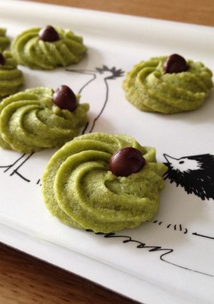 抹茶とチョコチップの絞り出しクッキー-レシピのメイン写真
