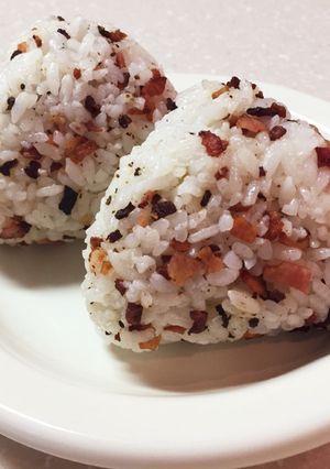 洋風 おにぎり　カリカリベーコン-レシピのメイン写真