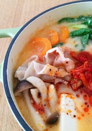 ゴマ味噌キムチ鍋（にしこくキムチ部）-レシピのメイン写真