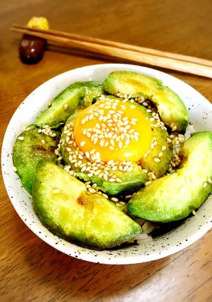 とろける旨さ♡アボカ丼-レシピのメイン写真