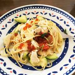 รูปของ ささみとアボガドのパスタ いくら添え♡