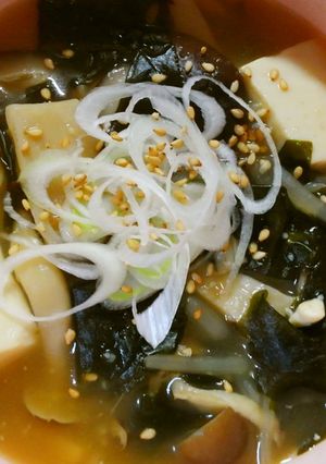 ランチ♪豆腐とワカメ きのこの中華スープ-レシピのメイン写真
