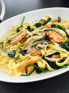 クリームパスタ〜サーモンほうれん草〜-レシピのメイン写真