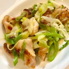 รูปของ 鶏肉と長ねぎの塩麹焼き