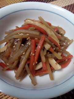 きんぴらごぼう♪こんにゃく+竹輪入り-レシピのメイン写真