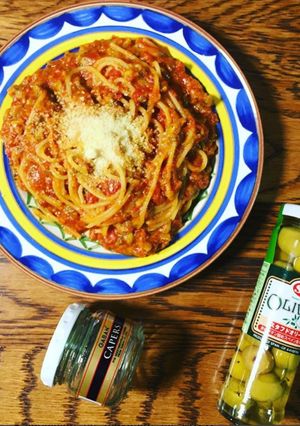 ケーパーとオリーブのトマトクリームパスタ-レシピのメイン写真