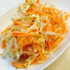 A picture of ごぼうとキャベツのゴママヨサラダ.
