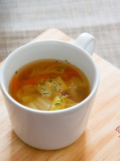 朝食にも✨白菜とニンジンのコンソメスープ-レシピのメイン写真