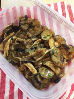 秋ナスと舞茸の味噌炒め-レシピのメイン写真